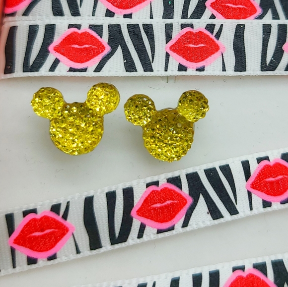 Mickey Mouse Stud Earrings - Picture 5 of 5